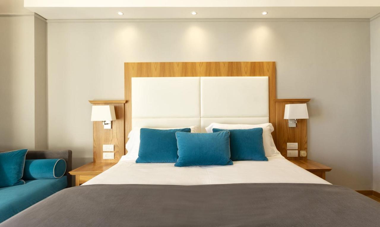 Hotel Abner'S Riccione Bagian luar foto