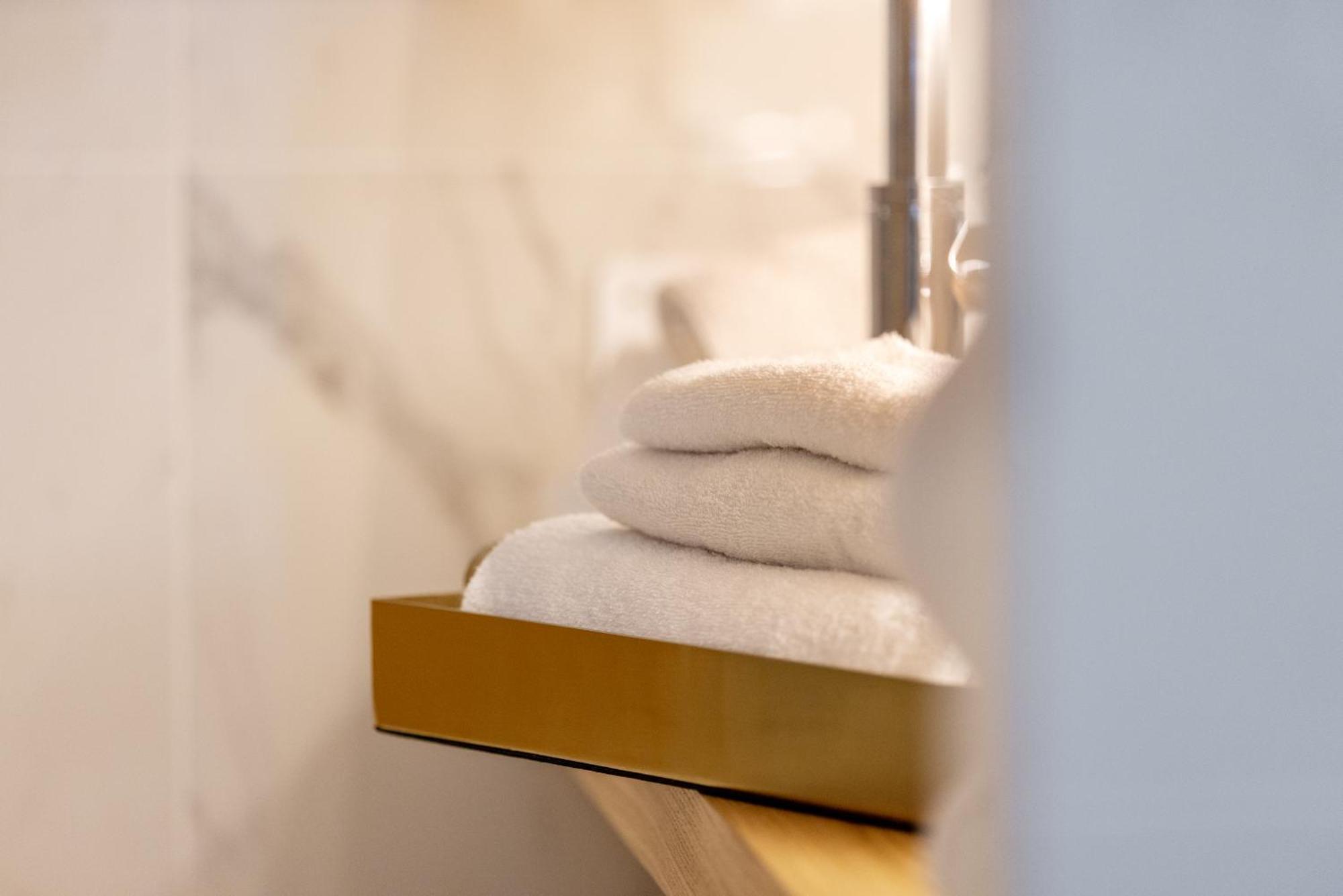 Hotel Abner'S Riccione Bagian luar foto